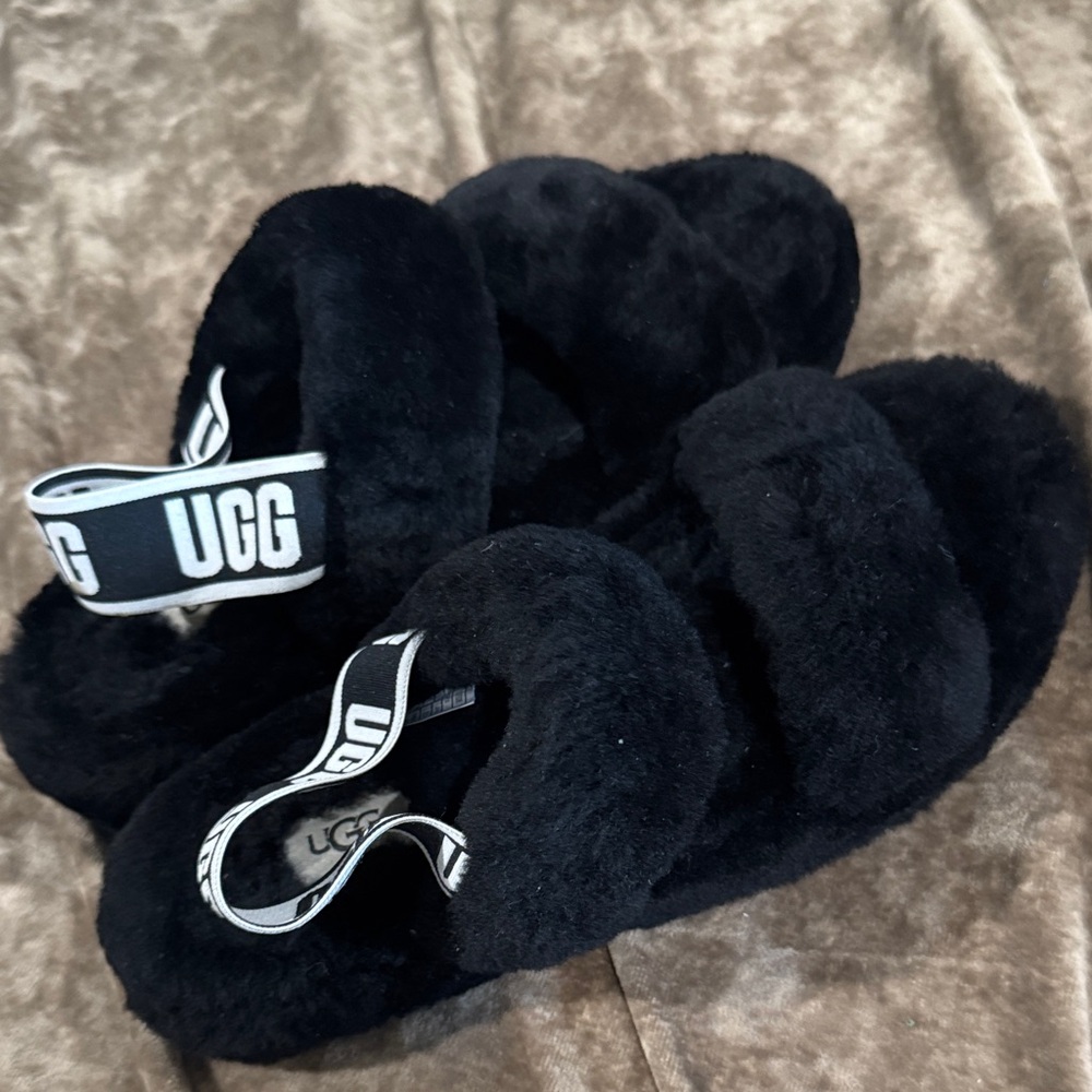 UGG Black Fluffy Sandals